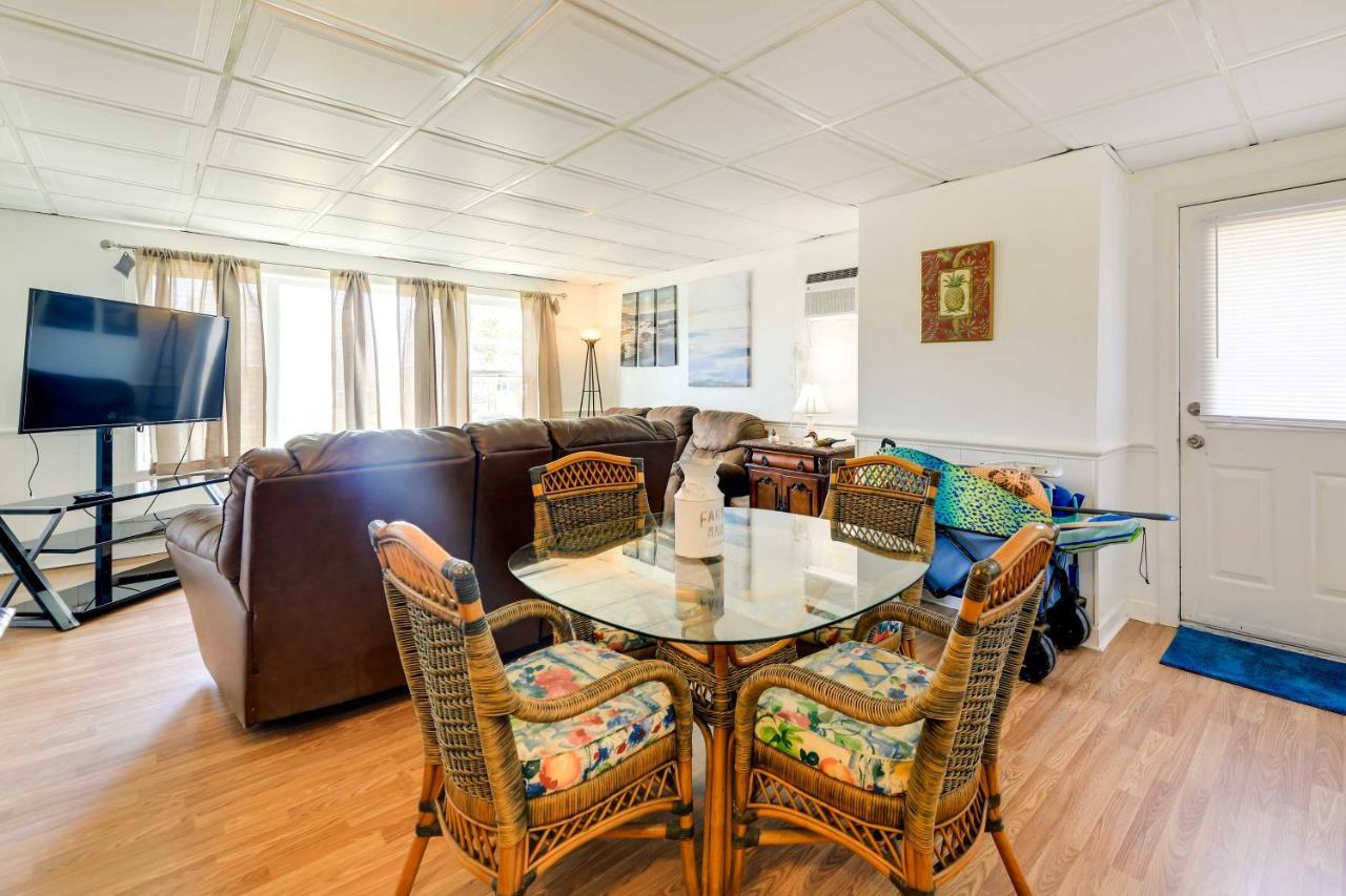 1 Ocean Fun Emerald Isle Apt, Steps To Beaches! Bagian luar foto