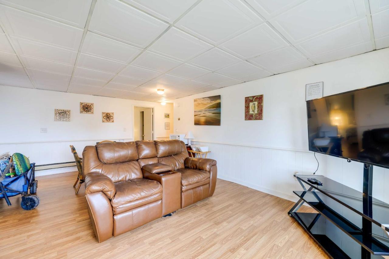 1 Ocean Fun Emerald Isle Apt, Steps To Beaches! Bagian luar foto